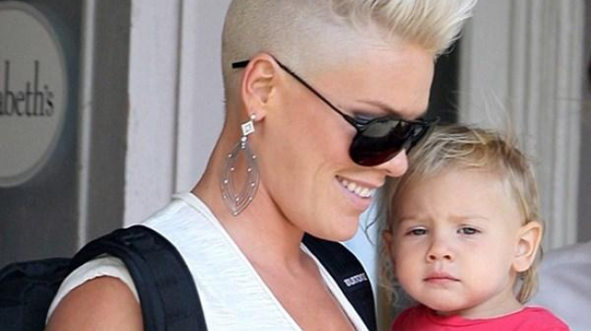 Это официально: Пинк снова беременна