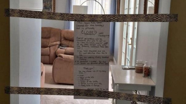 Мама запретила детям заходить в чистую комнату до праздника