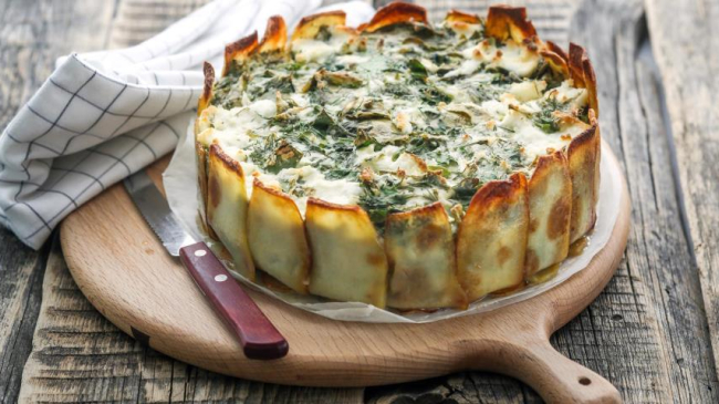 Tartă de cartofi cu umplutură de verdeață