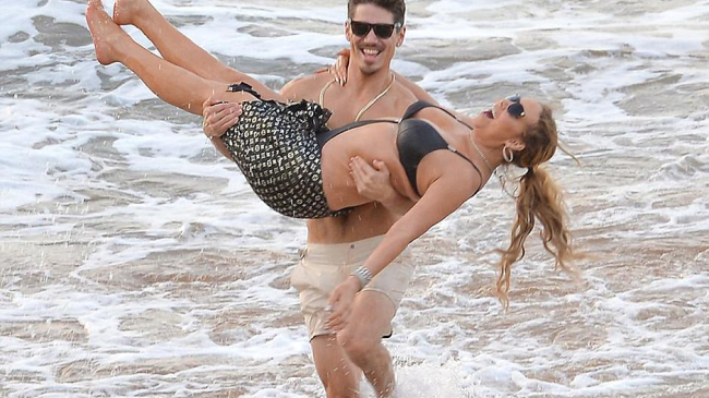 Mariah Carey a uitat de miliardar! Diva a recunoscut ca se iubeste cu un dansator cu 13 ani mai tanar