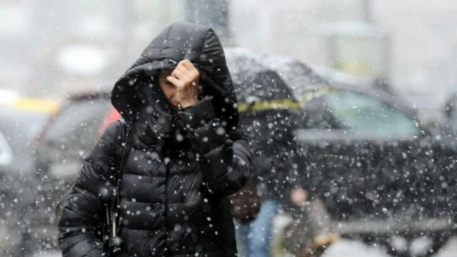 Meteorologii prognozează ninsori slabe