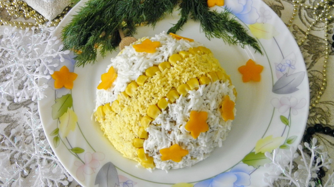 Salată „Glob de Crăciun”