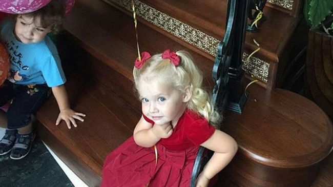 Алла Пугачева восхитила поклонников новыми домашними видео с сыном и дочкой