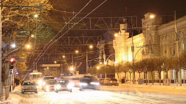 Ninsorile nu contenesc să cadă