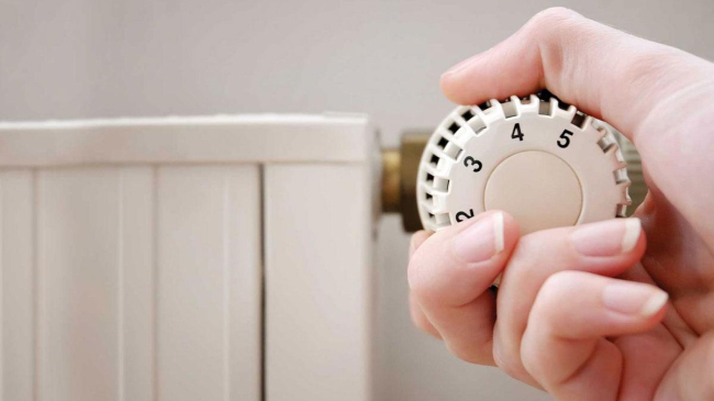 Facturile pentru căldura consumată în decembrie, mai mari faţă de aceeaşi perioada a anului 2015