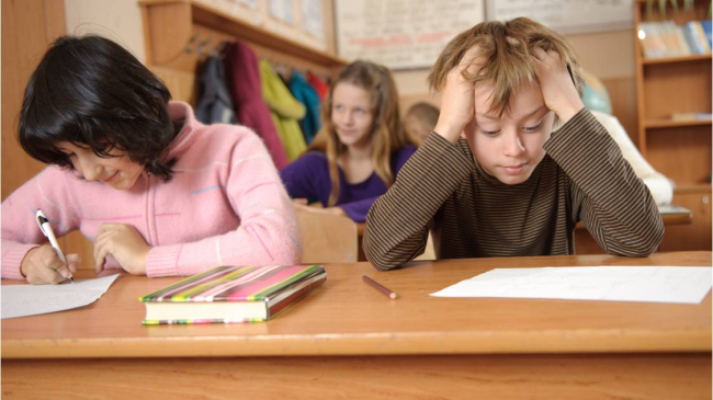 Doua saptamini de vacanta pentru elevi, in perioada sarbatorilor de iarna