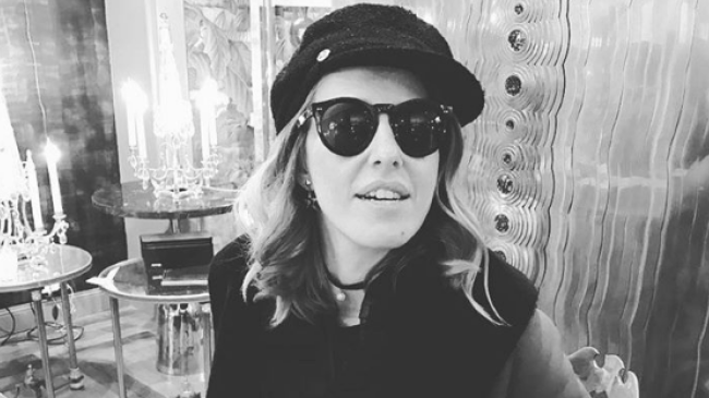 На собственном опыте: Ксения Собчак поделилась мастер-классом о кормлении грудью