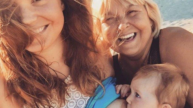 Фото plus-size модели Кати Жарковой, кормящей грудью, вызвало споры