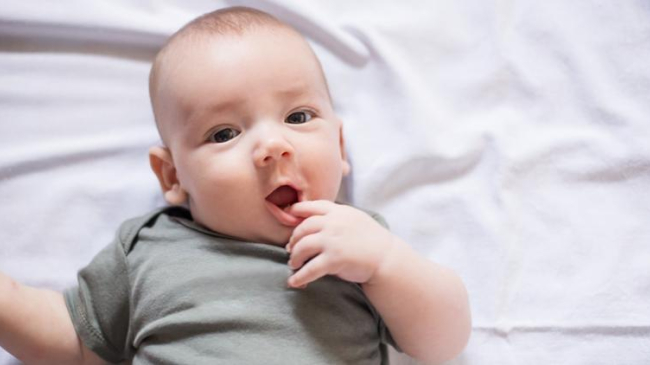 Oamenii îşi reamintesc limba maternă chiar dacă nu au vorbit-o niciodată