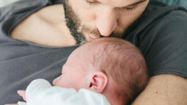 8 semne ale unui tată perfect