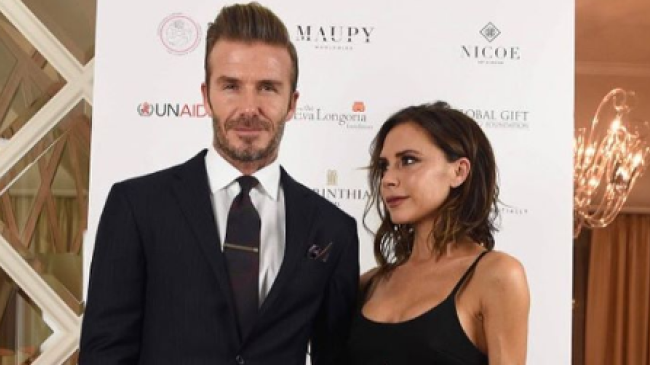 Все в сборе: Виктория Бекхэм опубликовала трогательный кадр всей семьи