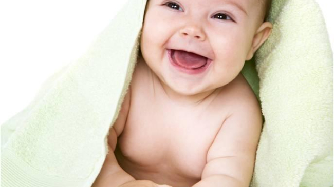 Bărbaţii care au fraţi au mai multe şanse de a deveni taţi de băieţi