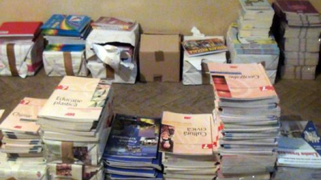 Manuale gratuite pentru elevii claselor V-IX