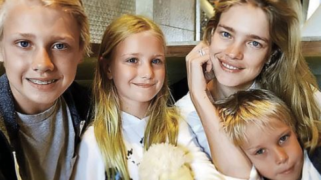 Наталья Водянова не разрешает детям плакать