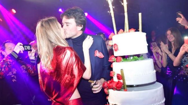 Soțul milionar i-a pregătit Nataliei Vodianova o petrecere secretă la Paris! Kseniya Sobchak – printre invitați