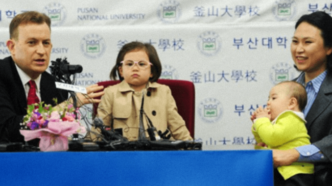 Дочь профессора Келли провозгласили будущей королевой Вселенной