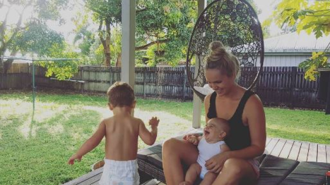 «Лучше бы я даже не начинала кормить ребенка грудью»