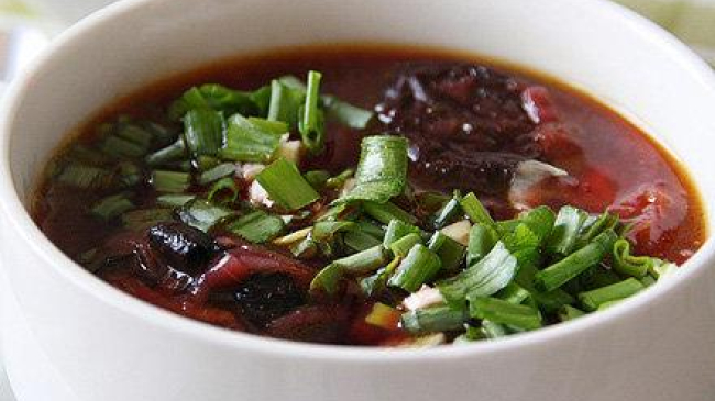 Borș de post cu prune uscate