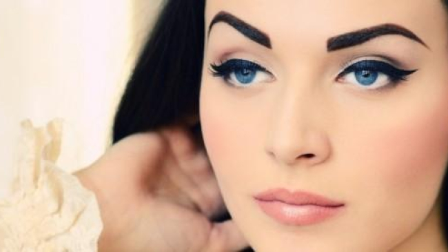 Unde greșim? 5 lucruri de care trebuie să ținem cont la crearea formei sprâncenelor