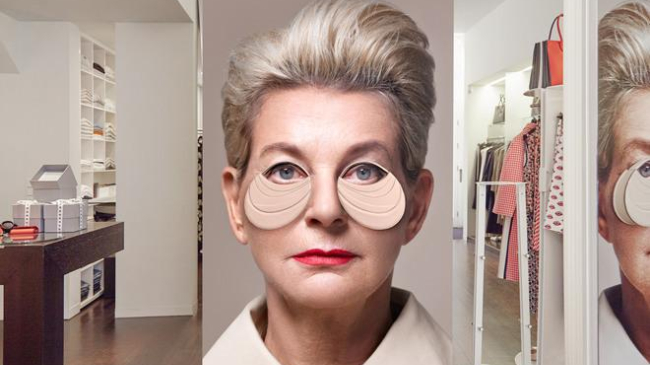 Уставшая женщина: голландские художники создали сумку в виде мешков под глазами