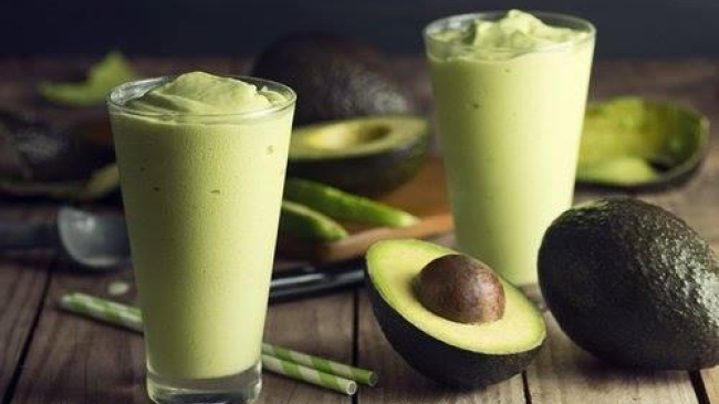Rețete de smoothie pentru detoxifiere după Paște
