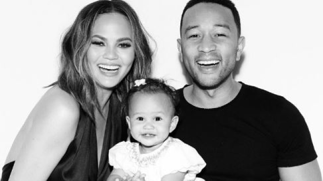 Cum au organizat John Legend și Chrissy Teigen prima aniversare a fetiței lor