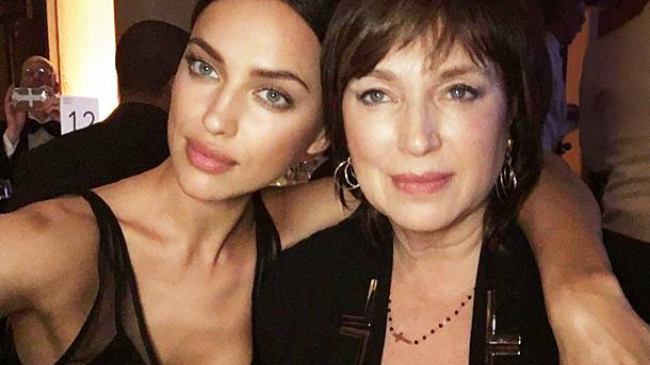 Мама пришла на помощь Ирине Шейк