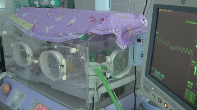 Mame din adolescență. Trei moldovence au născut al doilea copil la vârsta de 16 ani