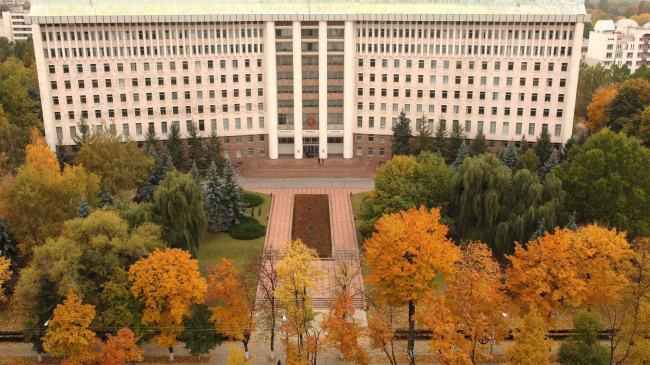Ziua uşilor deschise la Parlamentul Republicii Moldova