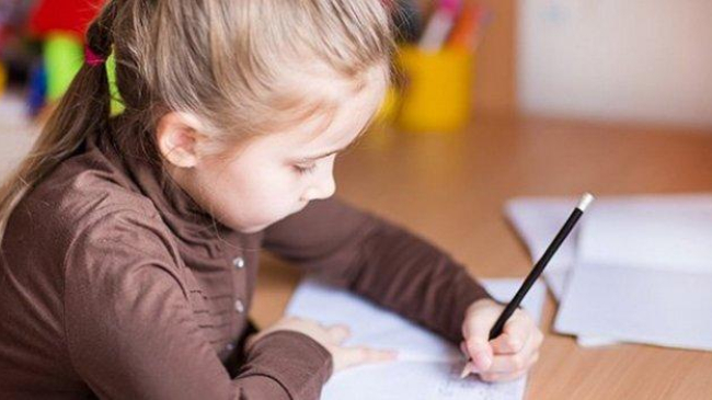 Mesajele copiilor către părinții plecați peste hotare