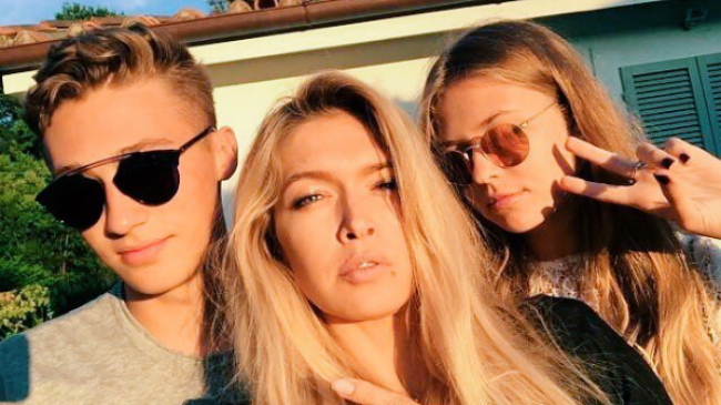 Fiica Verei Brejneva este implicată într-o relație de la 14 ani!