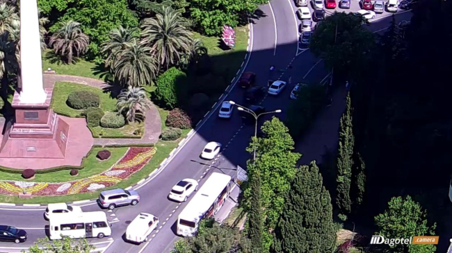 Șocant - doi copii au căzut din portbagajul unei maşini