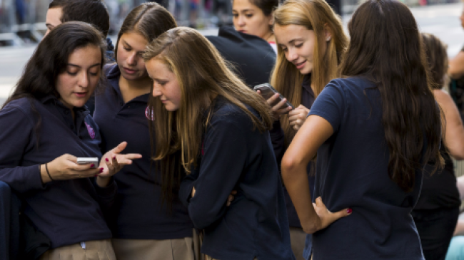 Американским школьникам пообещали деньги за проведенное без гаджетов лето