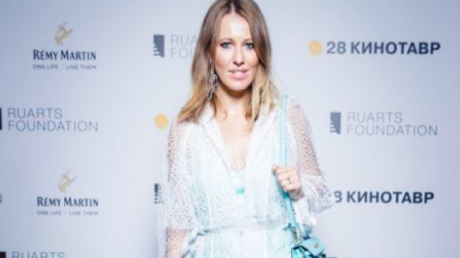 Ксения Собчак умилила пляжным снимком с сыном