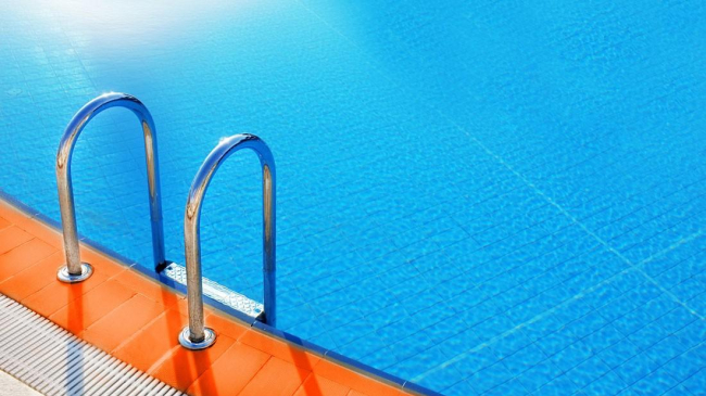 В Кишиневе маленькая девочка утонула в бассейне