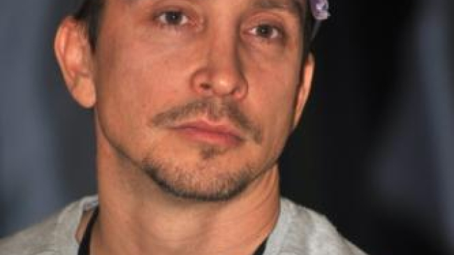 Mama cîntărețului Danko încearcă să-și convingă fiul să renunțe la fiica bolnavă