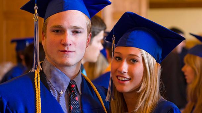 Guvernul SUA oferă elevilor moldoveni studii gratuite în liceele americane