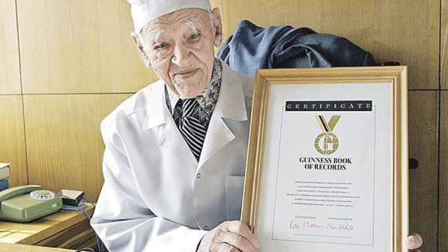 Academicianul Uglov: “În organismul uman nu există nici un organ care să nu sufere de pe urma consumului de alcool”