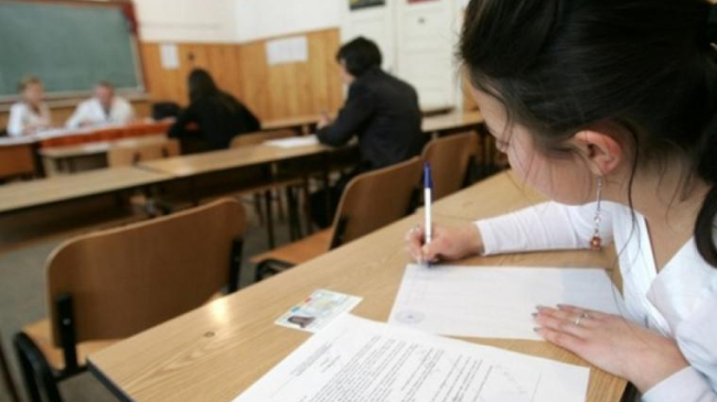 Astăzi începe sesiunea repetată la BAC