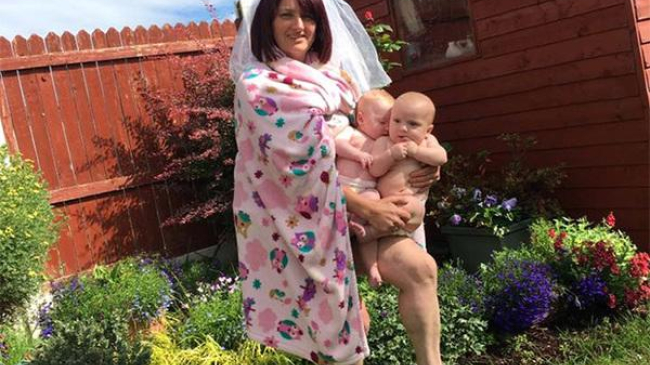 Ирландка показала реалистичную копию снимков Бейонсе с близнецами