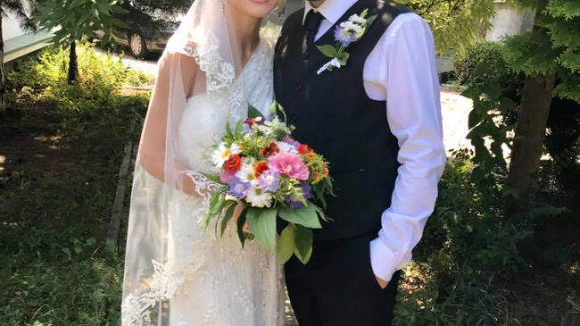 Gloria Gorceag de azi e femeie măritată! Vezi mai multe poze cu mireasa