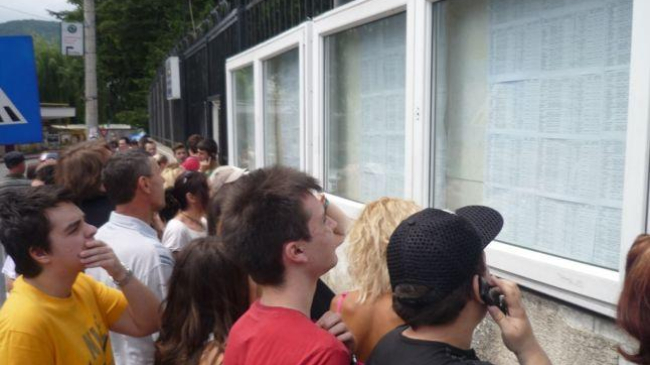 BAC 2017: Vezi cauza pentru care itemii la fizică au fost greșiți. Testele vor fi reevaluate