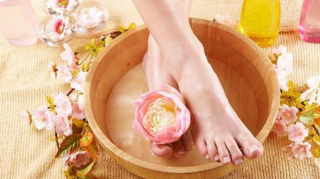 Cum să vă hidratați picioarele pe timp de vară