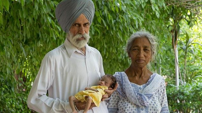 A născut la 72 de ani. După un an, a simțit consecințele nașterii târzii