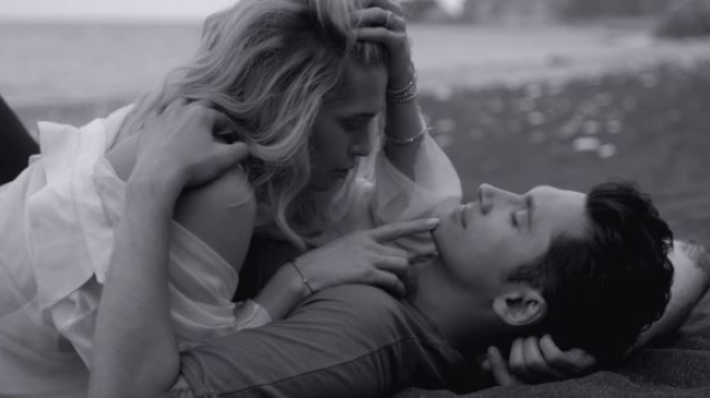 Vara alb-negru a lui Dan Bălan și a Verei Brejneva. Urmăriți noul videoclip al celor doi