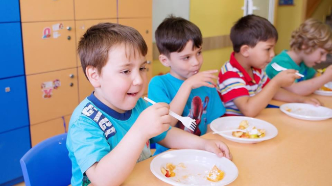 Meniu "sănătos" de 23 de lei pe zi în grădinițe!