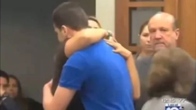 Мать обняла убийцу своей дочери. Узнайте, почему