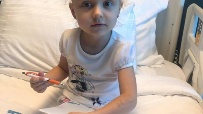 Margarita Dabija are tumoare pe creier. Poate fi salvată cu 50.000 de euro