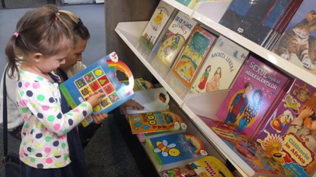 Более 2000 наименований книг по горячим ценам! Узнайте, что ждёт вас на Bookfest!