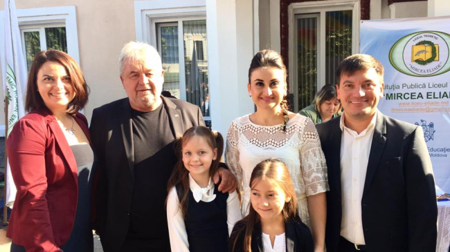 Persoanele publice care și-au dus copiii la școală